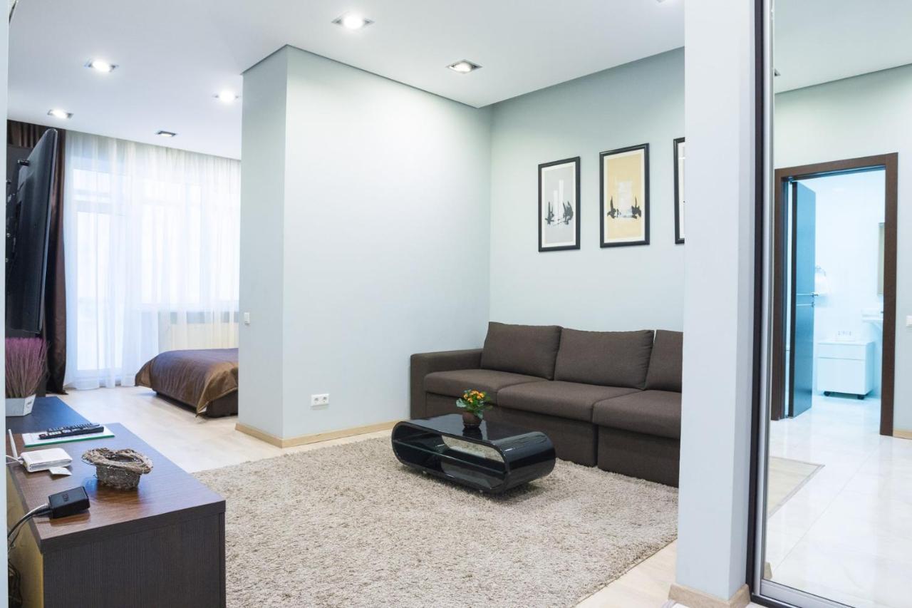 Navit Apartments With Breakfast, Near The Railway Station, The City Center And The Park Kiev Dış mekan fotoğraf