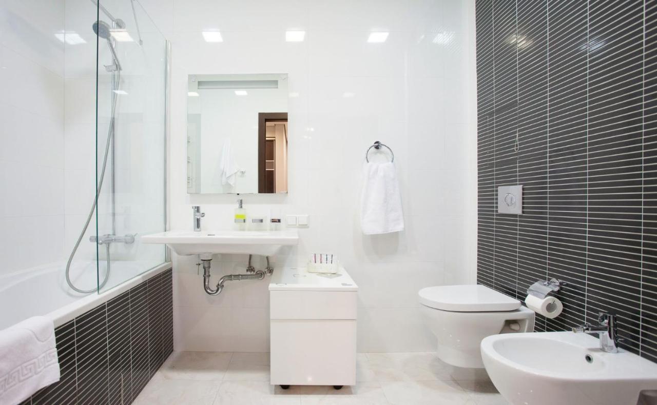 Navit Apartments With Breakfast, Near The Railway Station, The City Center And The Park Kiev Dış mekan fotoğraf