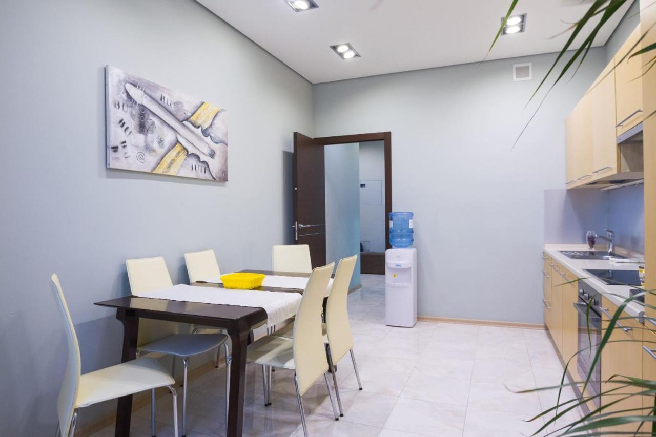 Navit Apartments With Breakfast, Near The Railway Station, The City Center And The Park Kiev Dış mekan fotoğraf